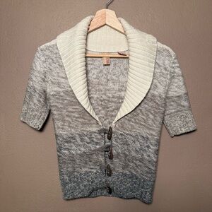 BKE Knit Short Sleeve Y2K Toggle Closure Cardigan Women's Size Small Preppy